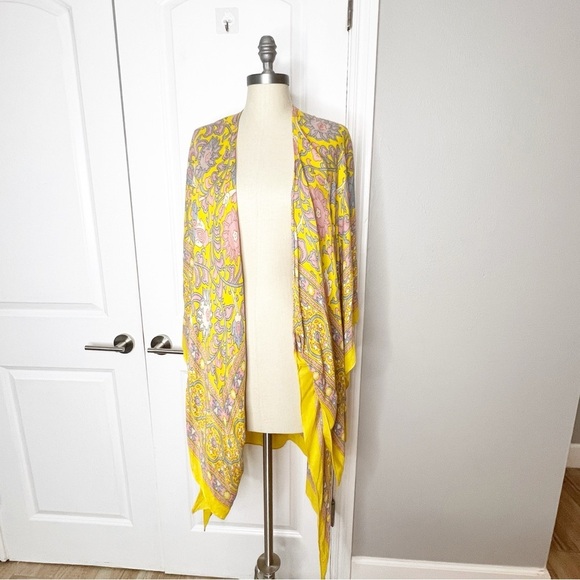 Free People MAGIC DANCE BORDER PRINT KIMONO- MELLOW YELLOW floral one size - Picture 7 of 8